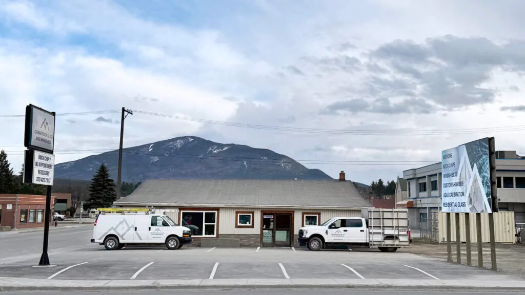 Commercial storefront glass installation